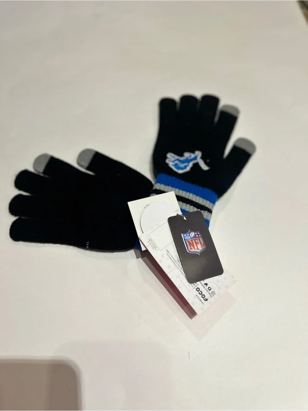 Detroit Lions Black Knit Touchscreen Gloves Blue Cuff One Size NWT kids